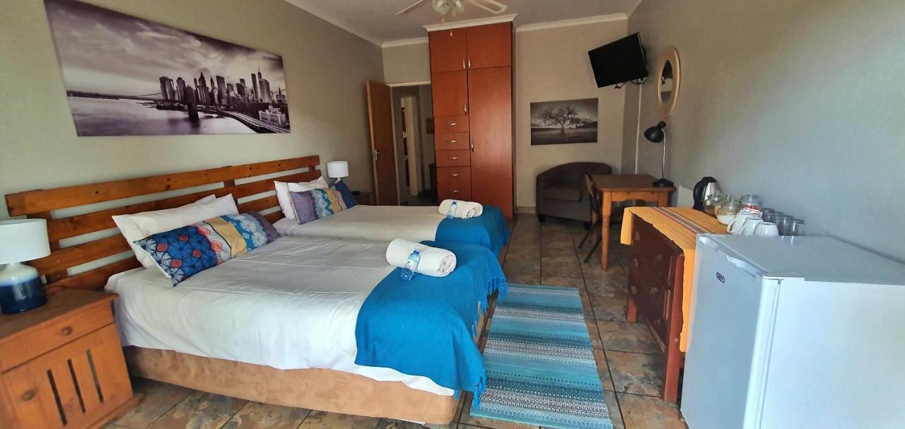 Aero Lodge Guest House ミデルバーグ エクステリア 写真